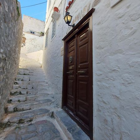Danae Port House Apartment Hydra  Exterior photo